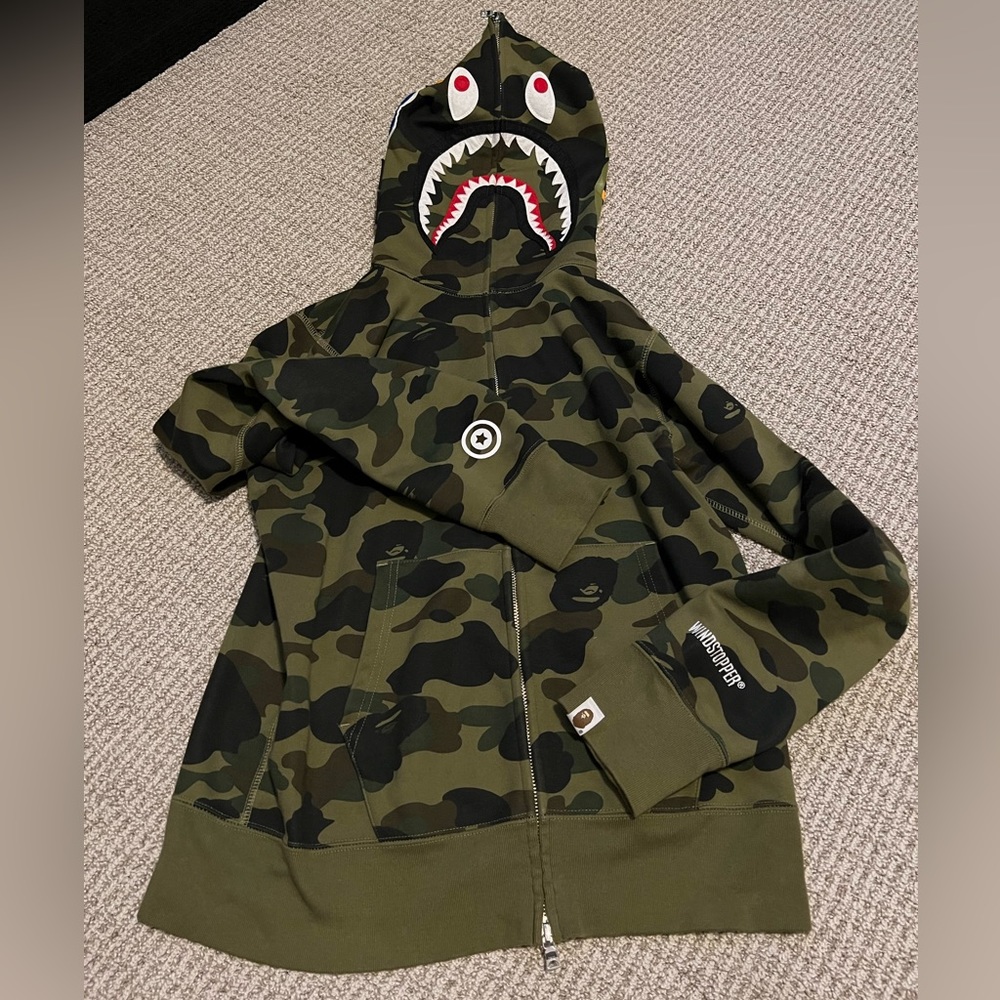 Bape Authentic camo hoodie in size M